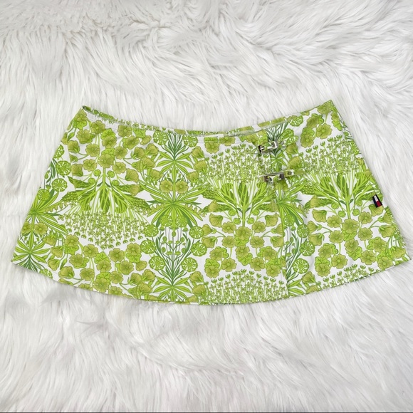 Tommy Hilfiger Wrap Swim Skirt Size Medium - Picture 1 of 6